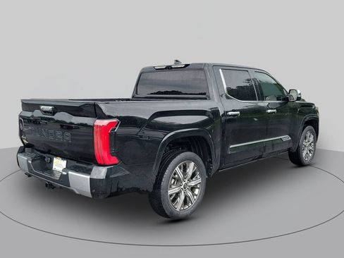 Used 2022 Toyota Tundra Capstone AWD/4WD image 3