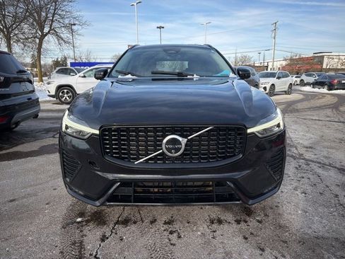 Used 2024 Volvo XC60 B5 Plus image 2
