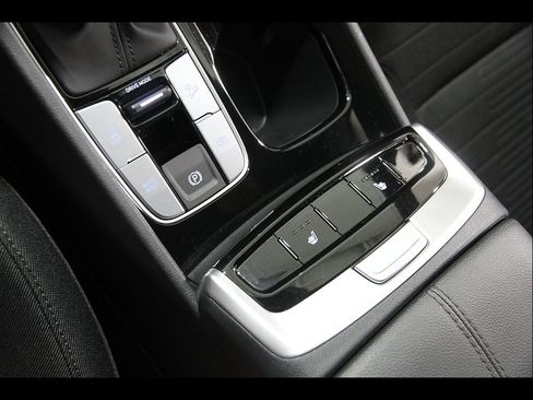 Certified 2024 Hyundai Santa Cruz SEL AWD/4WD image 15