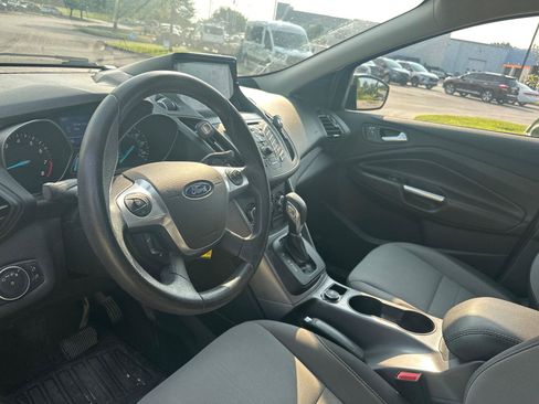 Used 2015 Ford Escape SE AWD/4WD image 16