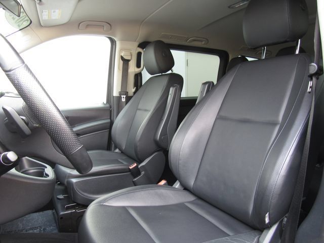 Used 2023 Mercedes-Benz Metris Passenger image 10