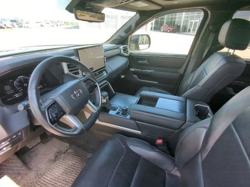 Used 2025 Toyota Tundra Platinum AWD/4WD image 11