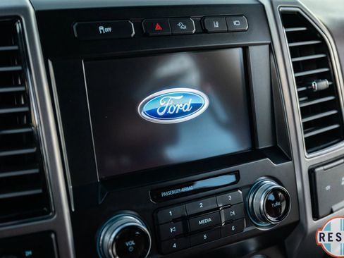 Used 2020 Ford F350 Platinum w/ Tremor Off-Road Package image 21