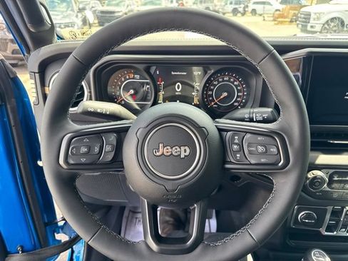 New 2026 Jeep Gladiator Sport AWD/4WD image 11