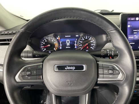 Used 2022 Jeep Compass Latitude image 21