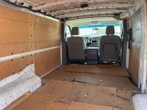 Used 2015 Nissan NV 2500 SV w/ Side & Curtain Airbag Package image 16