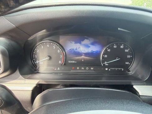 Used 2021 Ford Explorer XLT w/ Equipment Group 202A AWD/4WD image 15
