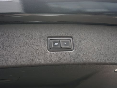 Used 2017 Audi Q7 3.0T Premium Plus AWD/4WD image 14