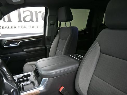 Used 2024 Chevrolet Silverado 1500 LT Trail Boss w/ Convenience Package II image 16