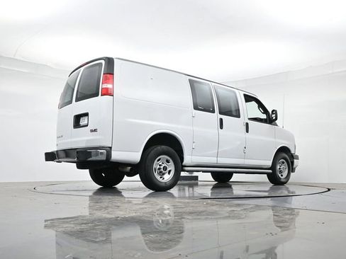 Used 2023 GMC Savana 2500 w/ Driver Convenience Package image 28
