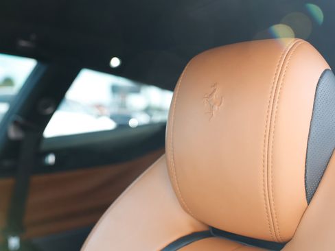 Used 2019 Ferrari GTC4Lusso T image 29