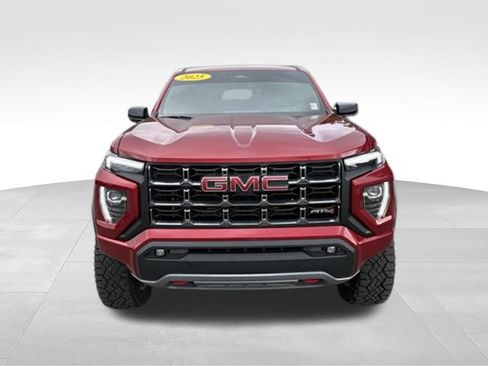 Used 2025 GMC Canyon AT4 AWD/4WD image 7