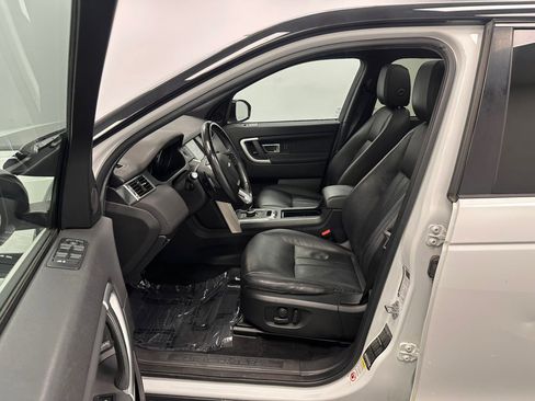 Used 2018 Land Rover Discovery Sport HSE image 18