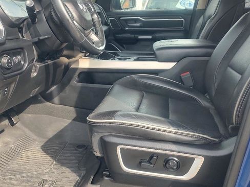Used 2019 RAM 1500 Laramie AWD/4WD image 5