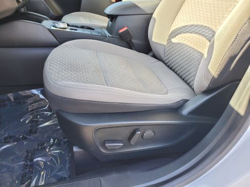 Used 2020 Ford Escape SE FWD image 12