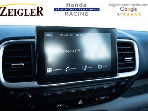 Used 2023 Hyundai Venue SEL image 22