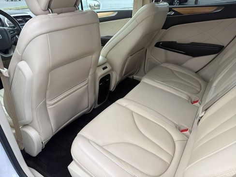 Used 2015 Lincoln MKC AWD w/ Equipment Group 101A Select image 18