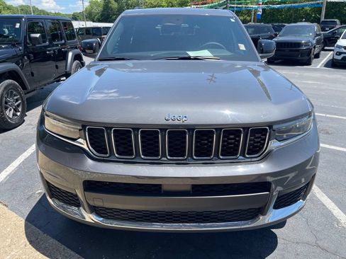 Used 2025 Jeep Grand Cherokee L Laredo w/ Luxury Tech Group I AWD/4WD image 5