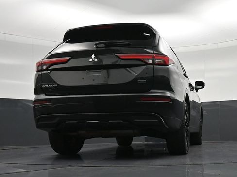 Used 2023 Mitsubishi Outlander SE FWD image 26