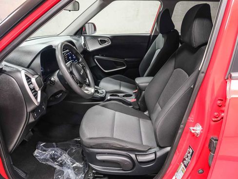 Used 2022 Kia Soul LX FWD image 22