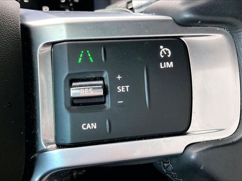 Used 2022 Land Rover Discovery S R-Dynamic image 27