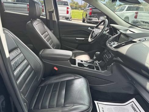 Used 2018 Ford Escape Titanium w/ Ford Safe & Smart Package AWD/4WD image 27