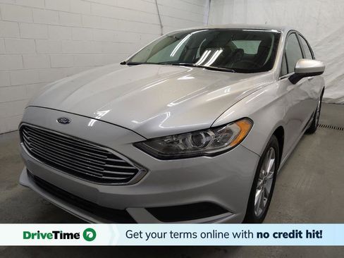 Used 2017 Ford Fusion SE w/ Fusion SE Technology Package image 1