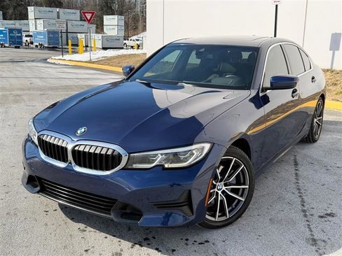 Used 2020 BMW 330i Sedan w/ Executive Package image 2