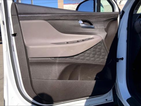 Used 2020 Hyundai Santa Fe SE image 20