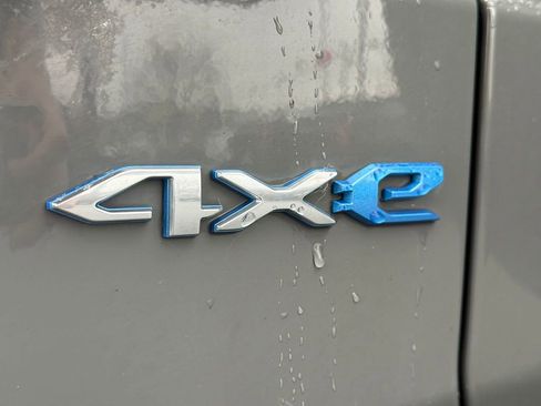 Used 2023 Jeep Wrangler Unlimited Sahara image 12