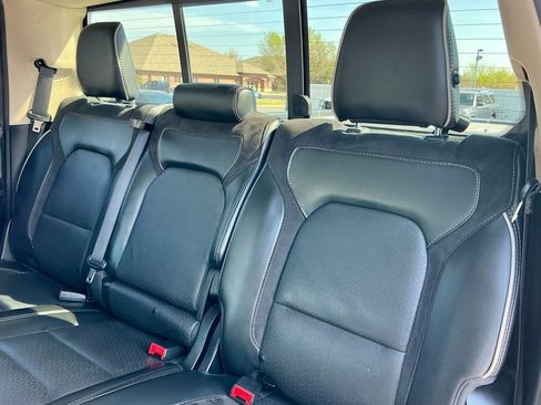 Used 2019 RAM 1500 Laramie image 31