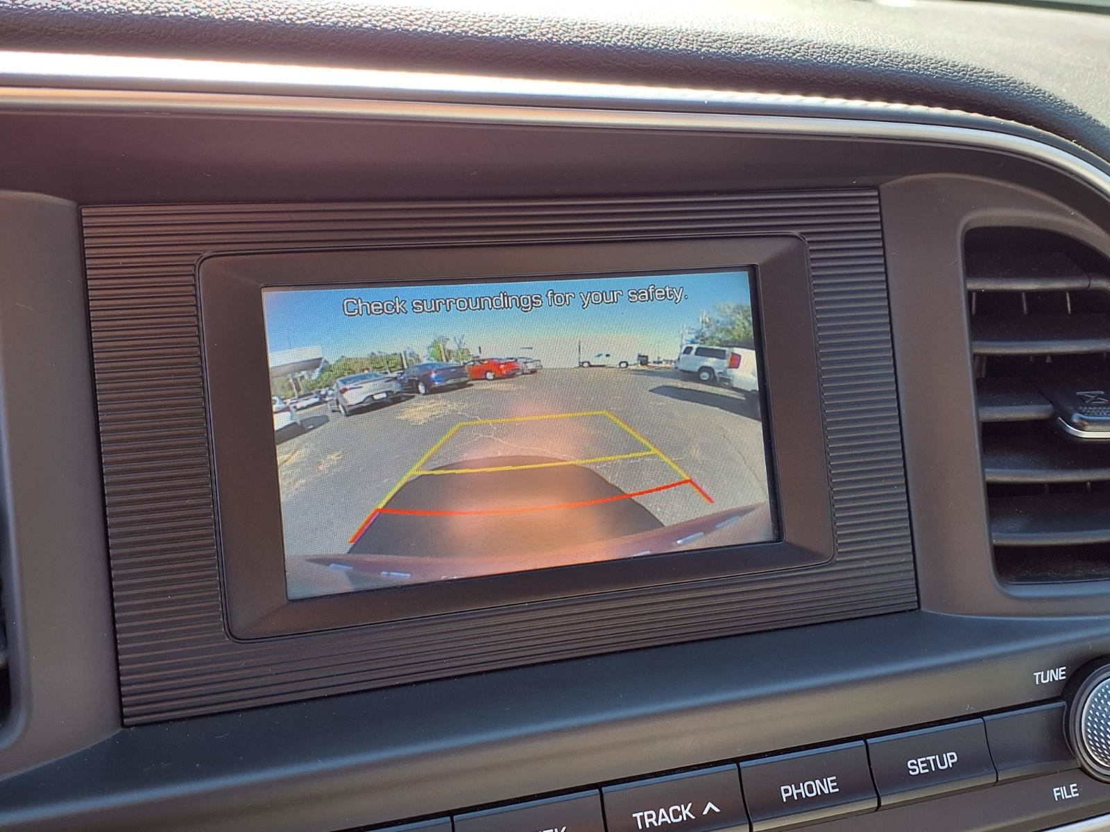 Used 2019 Hyundai Elantra SE FWD image 7