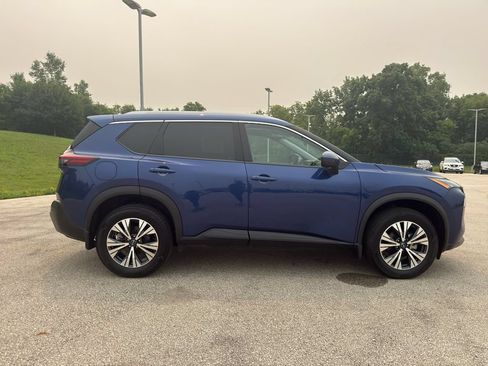 Certified 2023 Nissan Rogue SV w/ SV Premium B Package AWD/4WD image 4