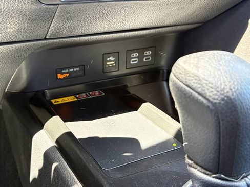 Used 2025 Toyota Camry LE FWD image 24