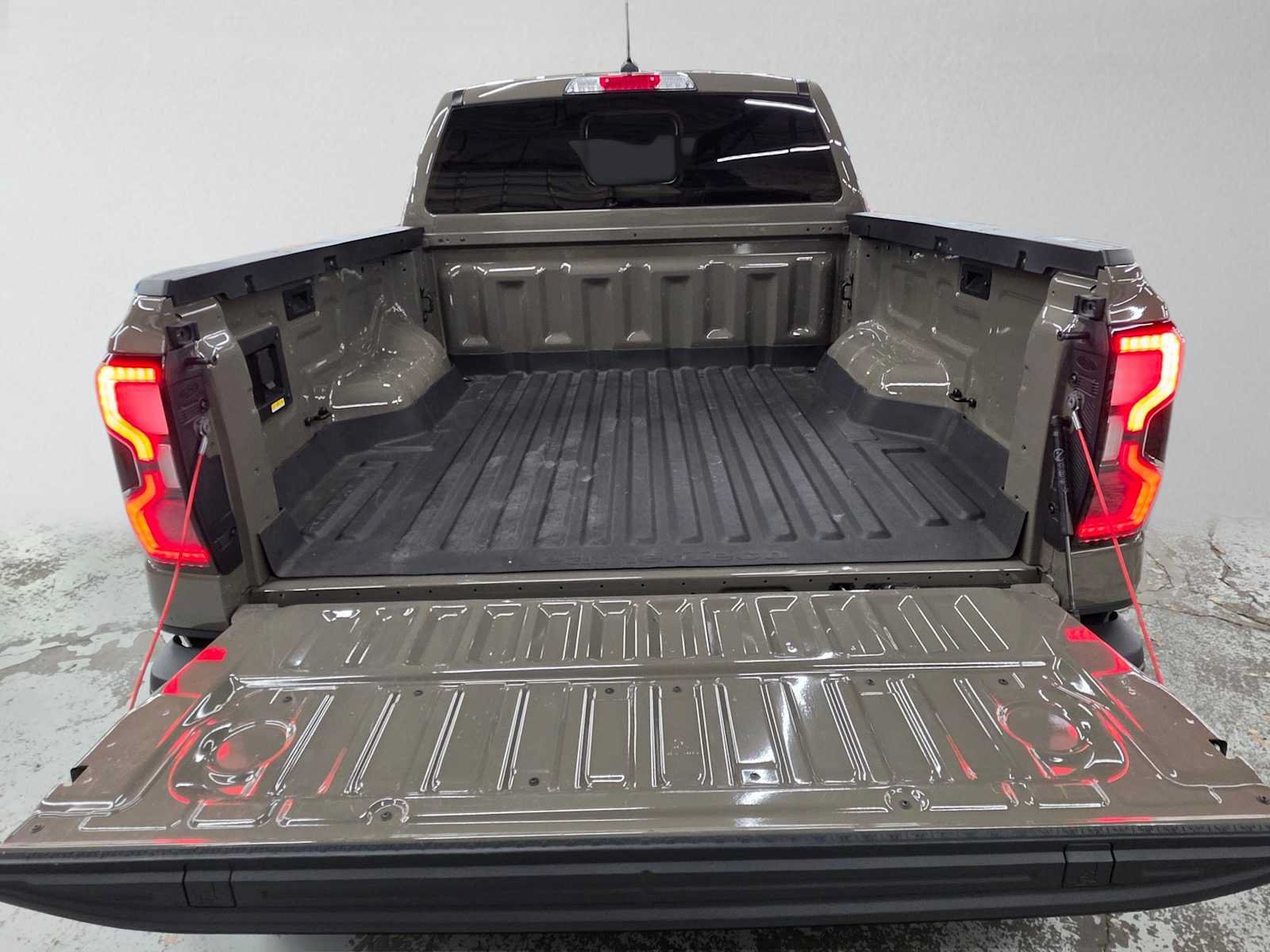Used 2025 Ford Ranger Raptor AWD/4WD image 16
