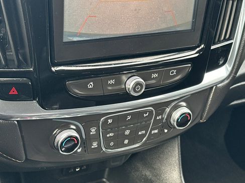 Used 2019 Chevrolet Traverse LT w/ LPO, Floor Liner Package image 20