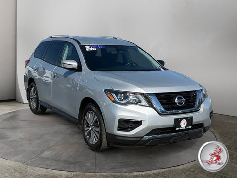 Used 2017 Nissan Pathfinder S AWD/4WD image 1