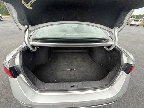 Used 2021 Nissan Sentra SV image 19