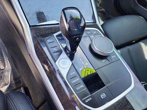 Used 2021 BMW 330i xDrive Sedan w/ M Sport Package image 19