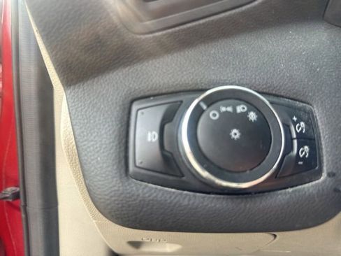 Used 2014 Ford Escape SE image 25