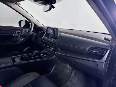 Used 2023 Nissan Rogue Platinum w/ Platinum Premium Package FWD image 31