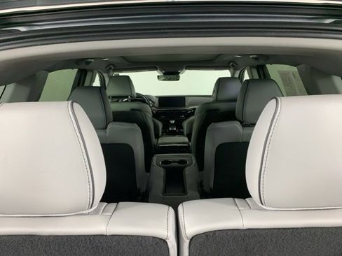 Used 2025 Acura MDX w/ Advance Package image 30