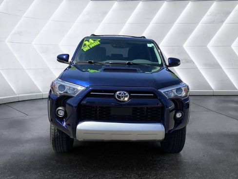 Used 2024 Toyota 4Runner TRD Off-Road Premium w/ Moonroof Package AWD/4WD image 2