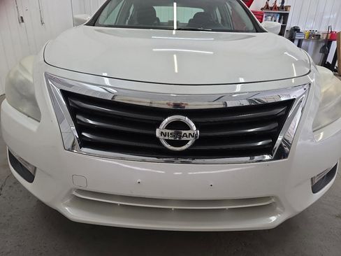 Used 2013 Nissan Altima 2.5 SV image 19