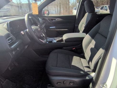 New 2026 Chevrolet Traverse LT w/ LPO, Floor Liner Package FWD image 20