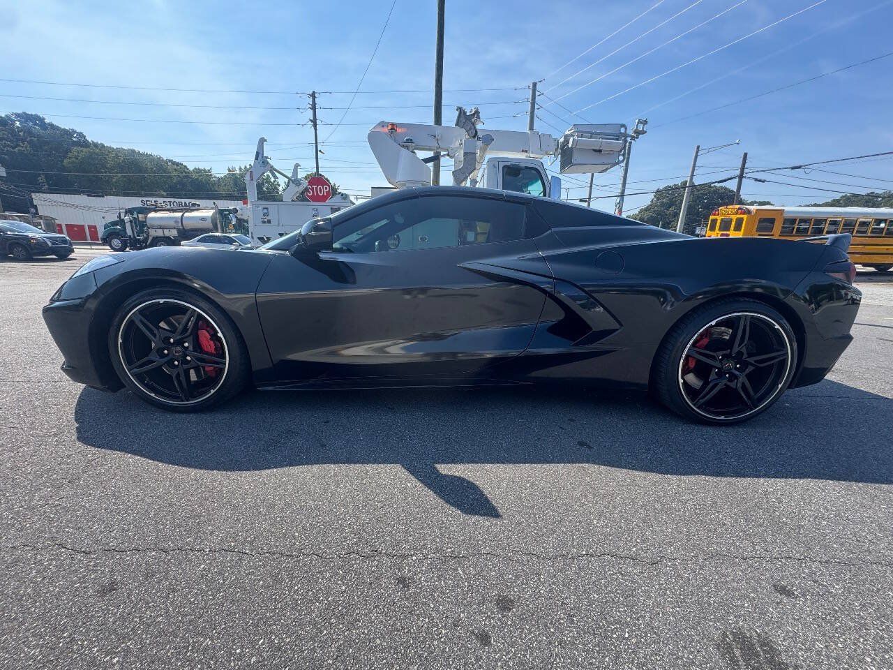 Used 2021 Chevrolet Corvette Stingray Convertible w/ Z51 Performance Package RWD image 3