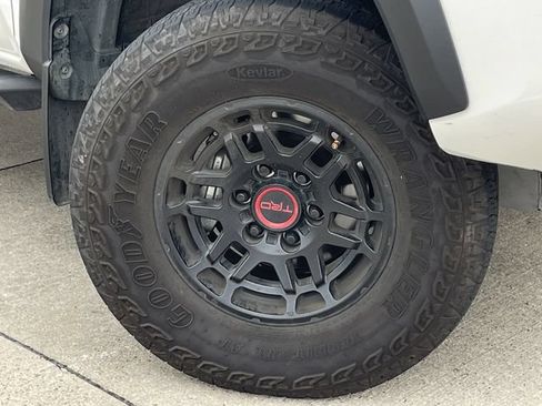 Used 2023 Toyota Tacoma TRD Pro AWD/4WD image 10