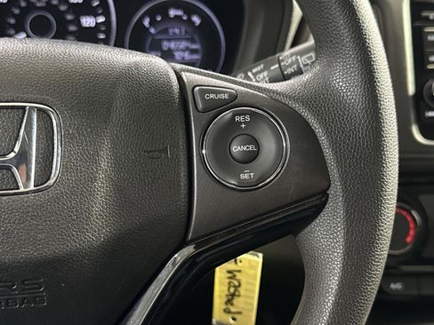 Used 2019 Honda HR-V LX image 19