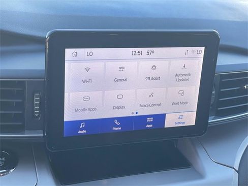 Used 2022 Ford Explorer XLT w/ Equipment Group 202A image 14