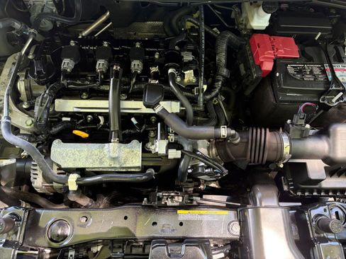 Used 2025 Nissan Versa SV FWD image 30